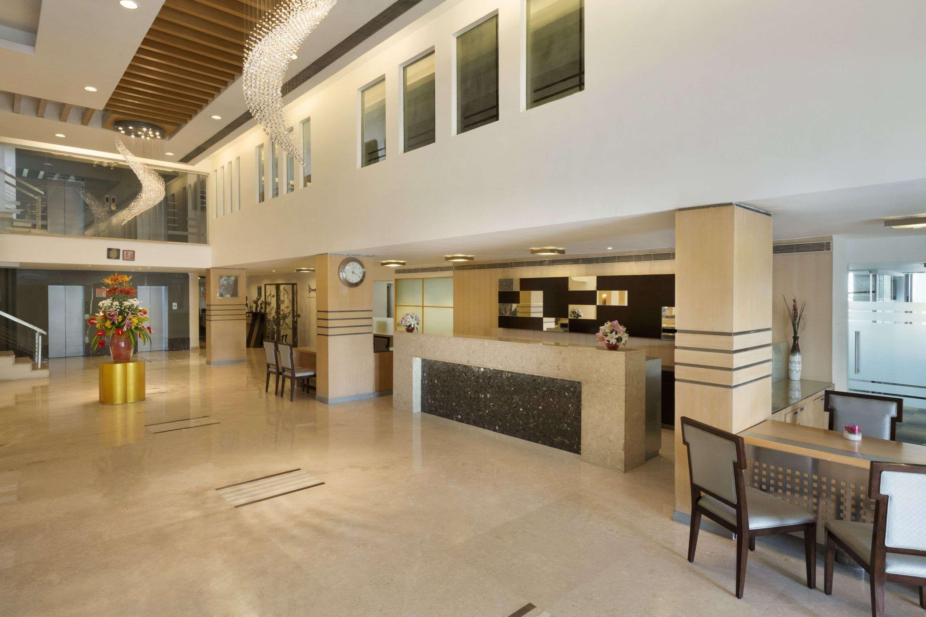 Ramada By Wyndham Chennai Egmore Exterior foto