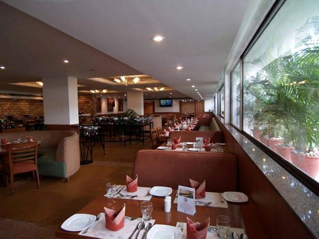 Ramada By Wyndham Chennai Egmore Exterior foto